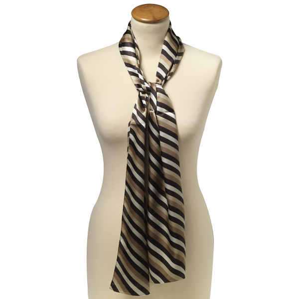 Foulard aux rayures marron (1)