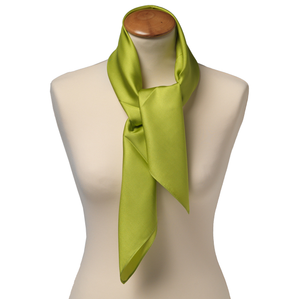 Foulard carré soie uni lime (2)