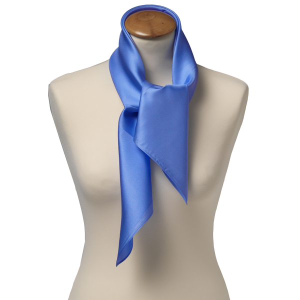 Foulard carré soie uni bleu (2)