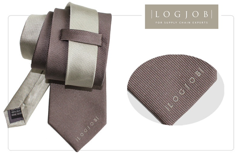 cravate et étiquette personnalisée